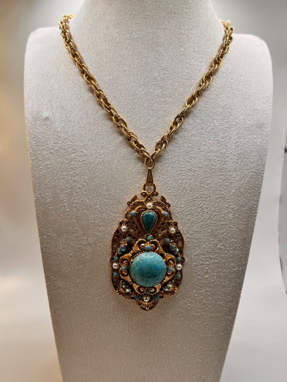 Signed Vintage Florenza Turquoise Glass Pendant Necklace Gold Tone 20 in